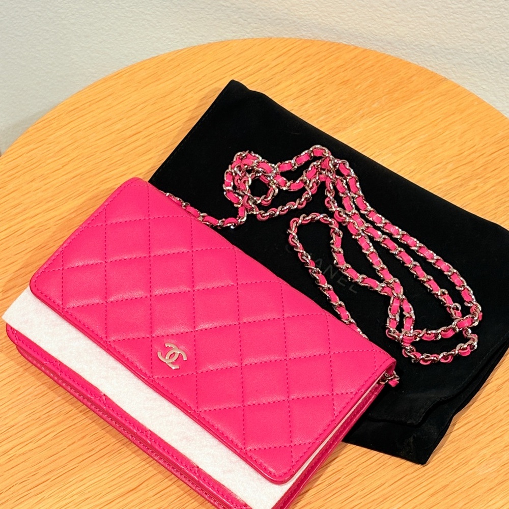 Chanel Woc Lambskin Crossbody Women's Bag
